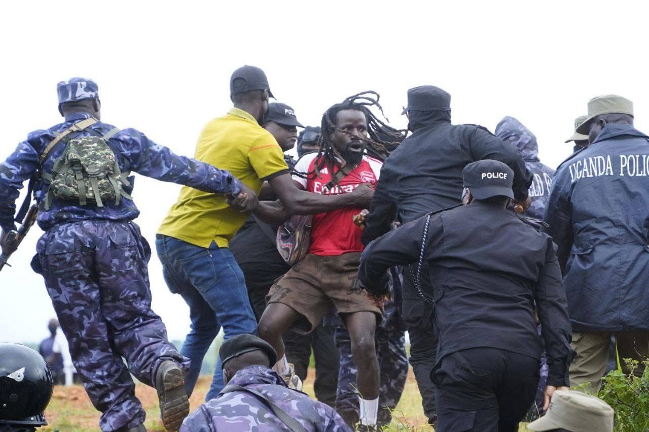 G5LTYT XoAAjbBM