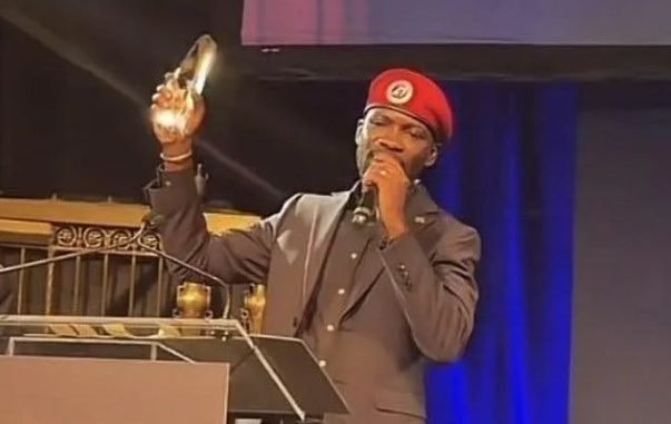 Bobi Wine Receives Award In The United States 603x381 1
