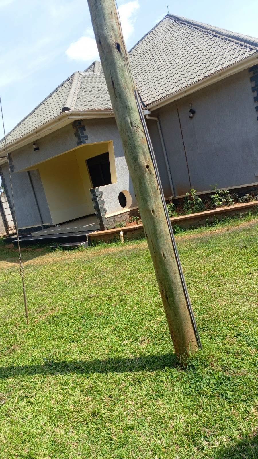 Bobi Wine : Torture Victims Allegedly Buried in Unmarked Graves at Exposed Army Chamber Along Entebbe Road 2 831026138 1094386866570011 6149915950681156547 n